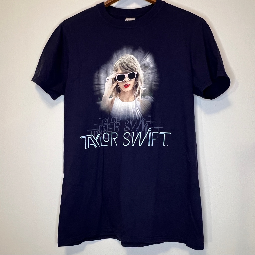 Taylor Swift The 1989 World Tour Music Concert Merch Tee